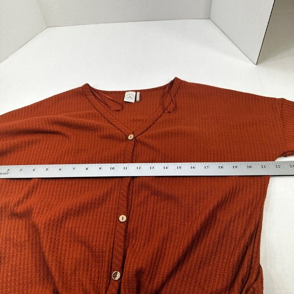 Paper Crane Womens Sz Medium Sweater Shirt Cropped Button Front Tie Waist Brown - Picture 7 of 13